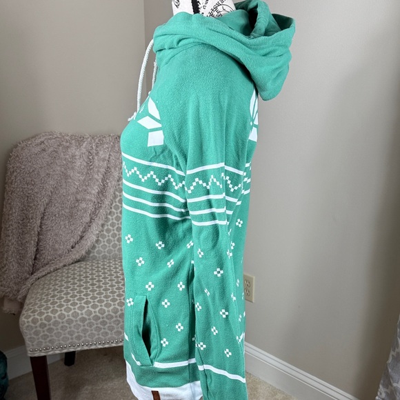 'Tis the Season Doublehood - Picture 5 of 8